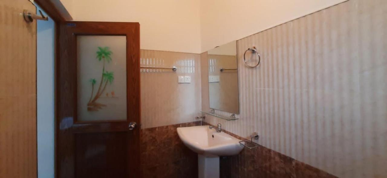Silverline Guest House Anuradhapura Zimmer foto